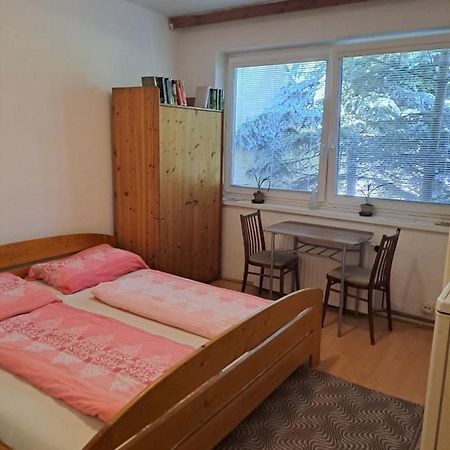 Apartman Na Jizni Оломоуц Екстериор снимка